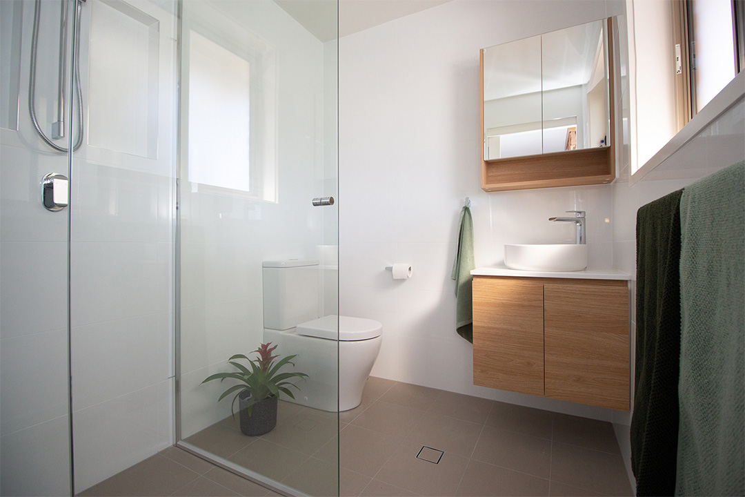 IMG_5977-1080 White bathroom with wooden accents